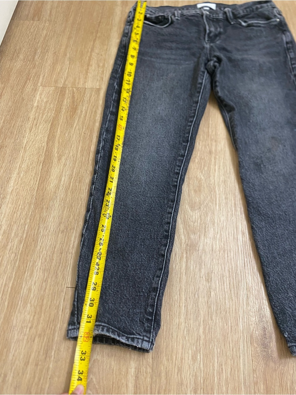 Frame Women's le Garcon Crop in Charcoal Black Wash - Picture 4 of 4